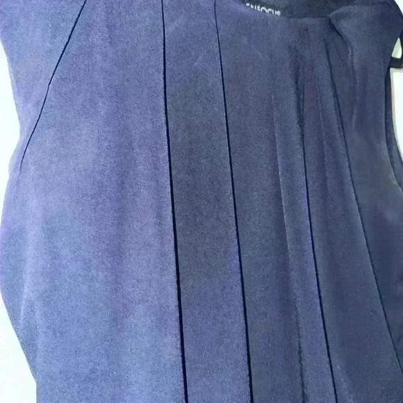 Flattering Navy Body con Dress Size 8 - Picture 3 of 6
